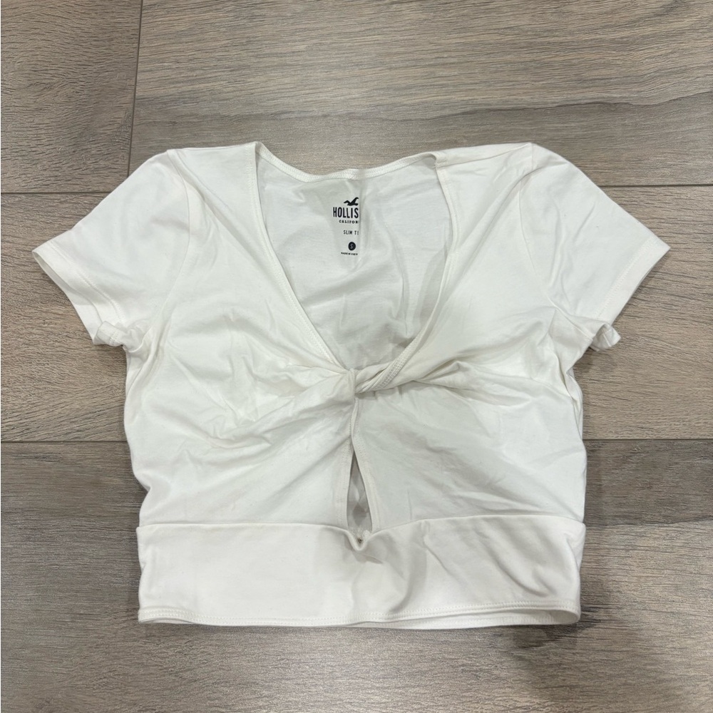 🌟3/$15🌟 Hollister White Crop Tie Front T-Shirt